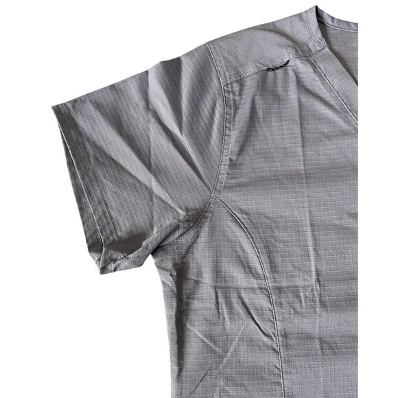 Carhartt Women’s M Gray Rugged Flex Ripstop V-Neck Scrub Top New - Picture 2 of 4